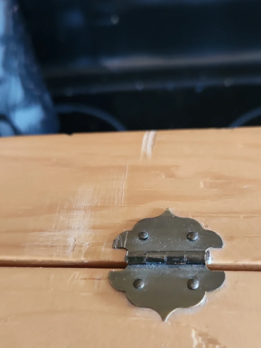 Wooden Box With Hummingbird - Picture 3 of 5